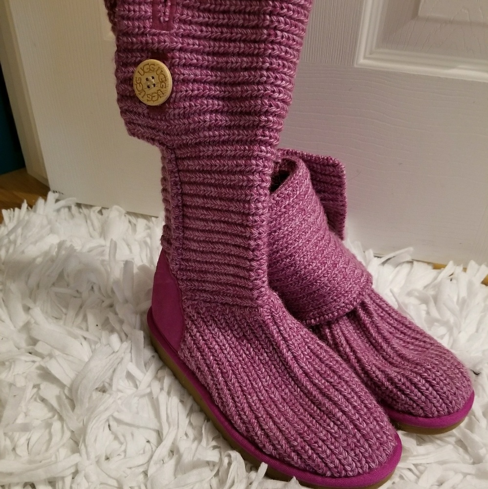Pink/lavendar uggs